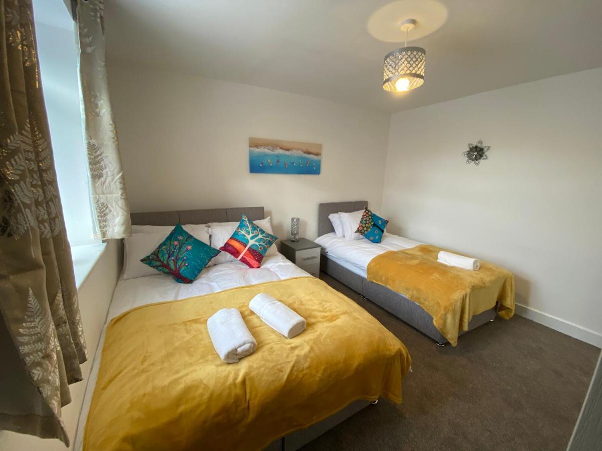 Octagon 3 * Plymouth
